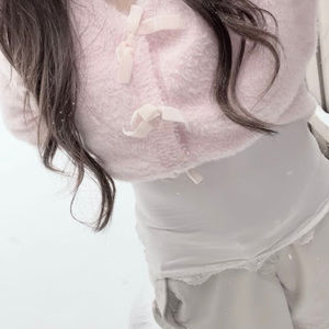 Meet your Posher, Mikaella